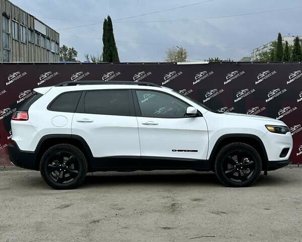 Білий Джип Cherokee, об'ємом двигуна 3.24 л та пробігом 69 тис. км за 21700 $, фото 3 на Automoto.ua