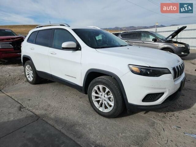 Белый Джип Чероки, объемом двигателя 2.36 л и пробегом 131 тыс. км за 3800 $, фото 1 на Automoto.ua