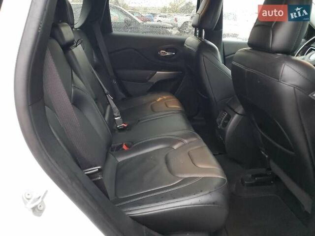 Белый Джип Чероки, объемом двигателя 3.24 л и пробегом 87 тыс. км за 5000 $, фото 9 на Automoto.ua