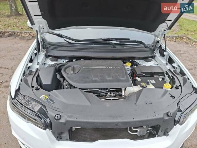 Білий Джип Cherokee, об'ємом двигуна 3.2 л та пробігом 78 тис. км за 23500 $, фото 37 на Automoto.ua