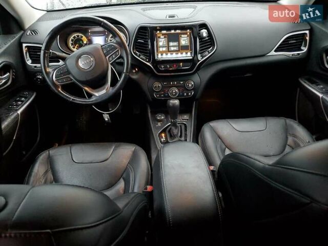 Белый Джип Чероки, объемом двигателя 3.24 л и пробегом 87 тыс. км за 5000 $, фото 7 на Automoto.ua