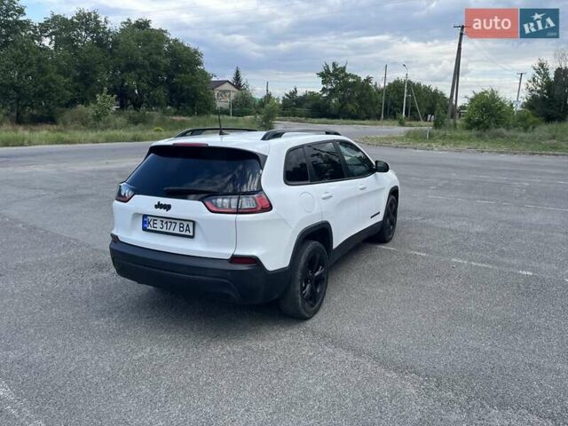 Белый Джип Чероки, объемом двигателя 2.4 л и пробегом 55 тыс. км за 17500 $, фото 10 на Automoto.ua