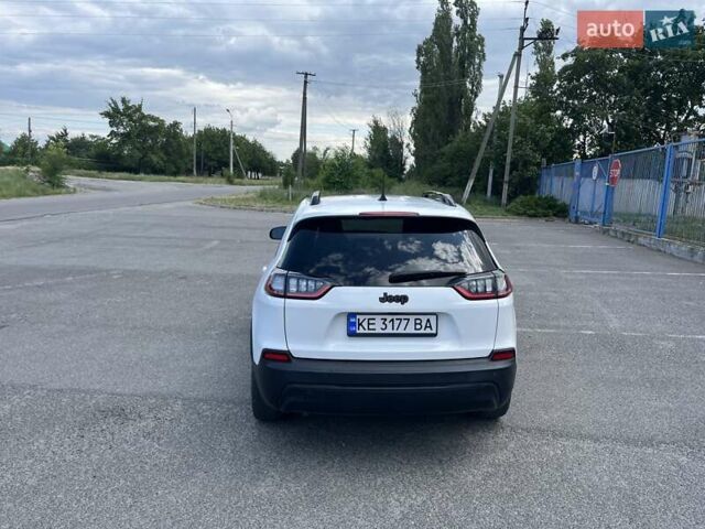 Белый Джип Чероки, объемом двигателя 2.4 л и пробегом 55 тыс. км за 17500 $, фото 9 на Automoto.ua