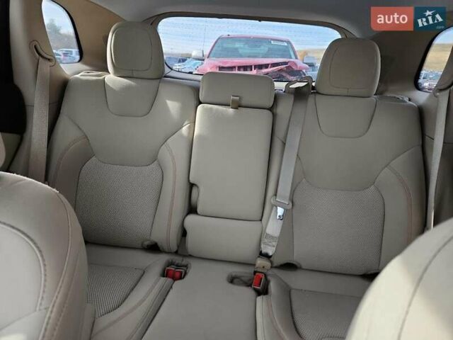 Белый Джип Чероки, объемом двигателя 2.36 л и пробегом 131 тыс. км за 3800 $, фото 10 на Automoto.ua