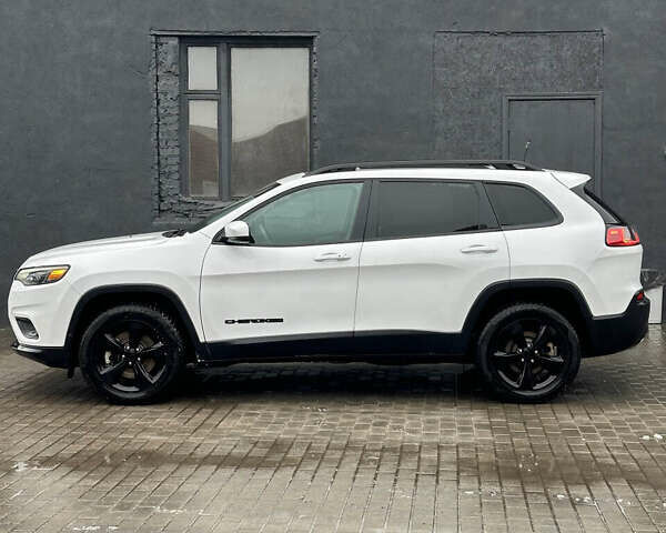 Білий Джип Cherokee, об'ємом двигуна 3.24 л та пробігом 69 тис. км за 21700 $, фото 5 на Automoto.ua