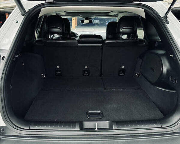 Білий Джип Cherokee, об'ємом двигуна 3.24 л та пробігом 72 тис. км за 17600 $, фото 12 на Automoto.ua