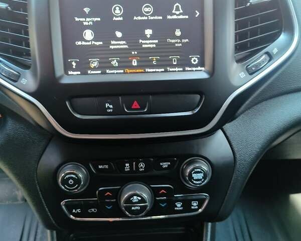 Білий Джип Cherokee, об'ємом двигуна 3.24 л та пробігом 70 тис. км за 21500 $, фото 23 на Automoto.ua