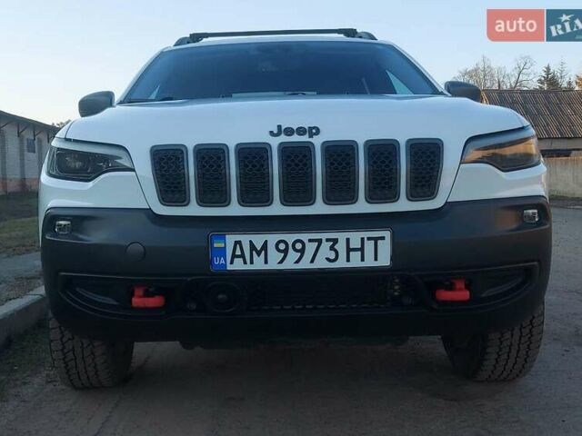 Белый Джип Чероки, объемом двигателя 3.2 л и пробегом 49 тыс. км за 25300 $, фото 21 на Automoto.ua