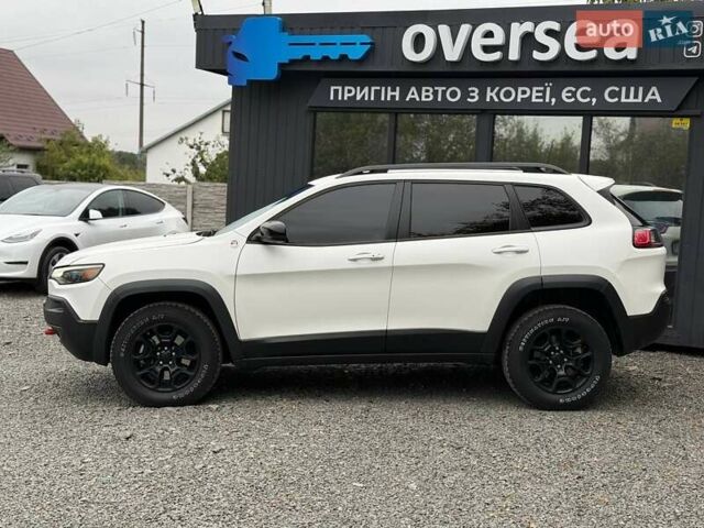 Белый Джип Чероки, объемом двигателя 3.24 л и пробегом 84 тыс. км за 24500 $, фото 3 на Automoto.ua