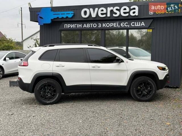 Белый Джип Чероки, объемом двигателя 3.24 л и пробегом 84 тыс. км за 24500 $, фото 10 на Automoto.ua