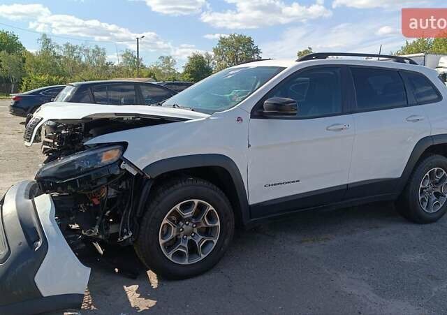 Білий Джип Cherokee, об'ємом двигуна 3.24 л та пробігом 97 тис. км за 11300 $, фото 22 на Automoto.ua