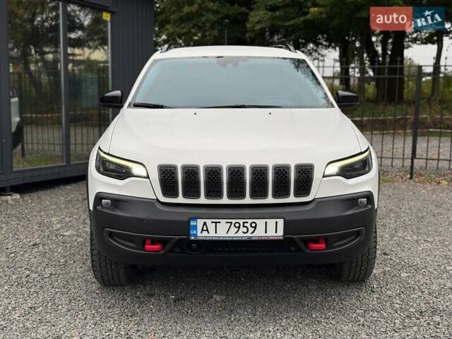 Белый Джип Чероки, объемом двигателя 3.24 л и пробегом 84 тыс. км за 24500 $, фото 6 на Automoto.ua