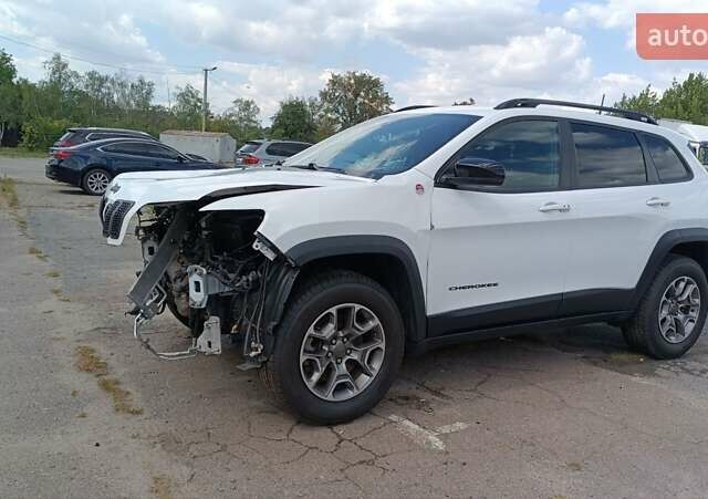 Білий Джип Cherokee, об'ємом двигуна 3.24 л та пробігом 97 тис. км за 11300 $, фото 10 на Automoto.ua