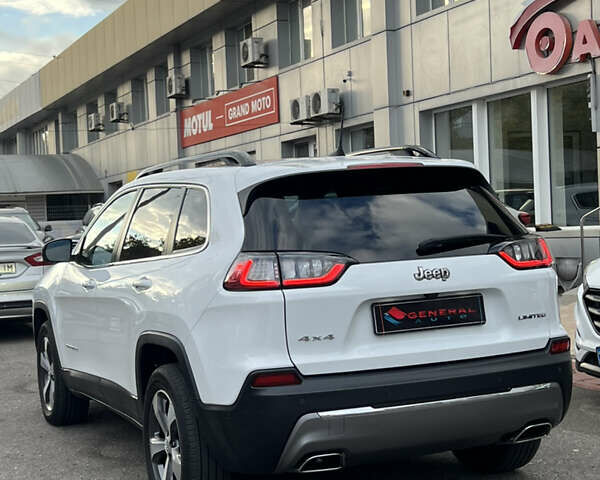 Джип Чероки 2022 в Одессе на Automoto.ua Белый Джип Чероки, объемом двигателя 2 л и пробегом 27 тыс. км за 23500 $, фото 13 на Automoto.ua