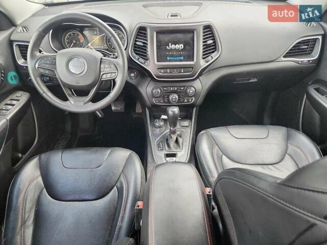 Белый Джип Чероки, объемом двигателя 3.24 л и пробегом 115 тыс. км за 6000 $, фото 7 на Automoto.ua