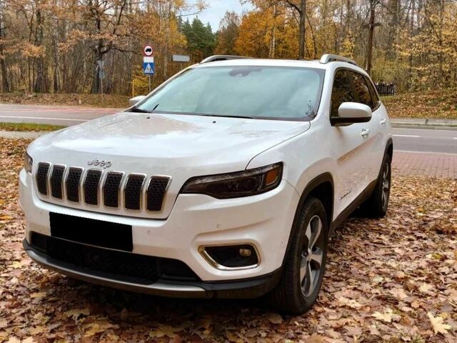 Белый Джип Чероки, объемом двигателя 3.2 л и пробегом 87 тыс. км за 12300 $, фото 2 на Automoto.ua