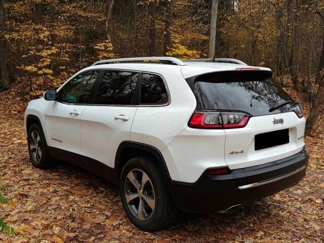 Белый Джип Чероки, объемом двигателя 3.2 л и пробегом 87 тыс. км за 12300 $, фото 5 на Automoto.ua