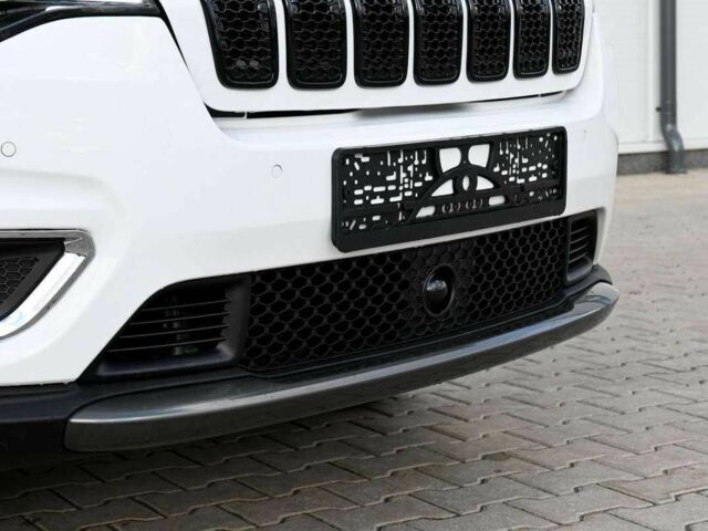 Белый Джип Чероки, объемом двигателя 3.2 л и пробегом 65 тыс. км за 12300 $, фото 4 на Automoto.ua