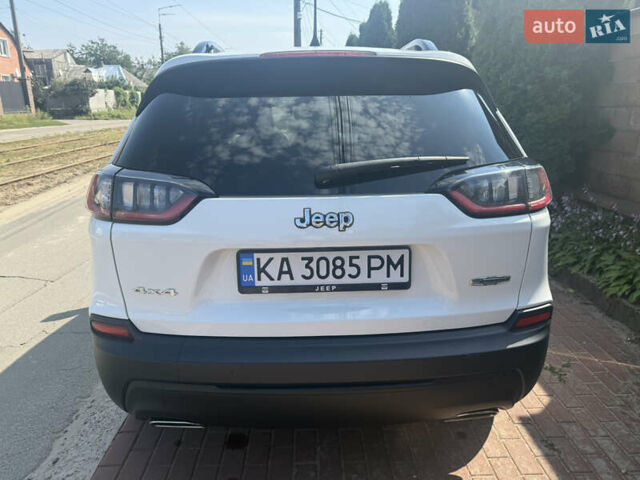 Белый Джип Чероки, объемом двигателя 3.24 л и пробегом 62 тыс. км за 18500 $, фото 2 на Automoto.ua