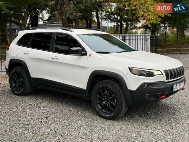 Белый Джип Чероки, объемом двигателя 3.24 л и пробегом 84 тыс. км за 24500 $, фото 8 на Automoto.ua