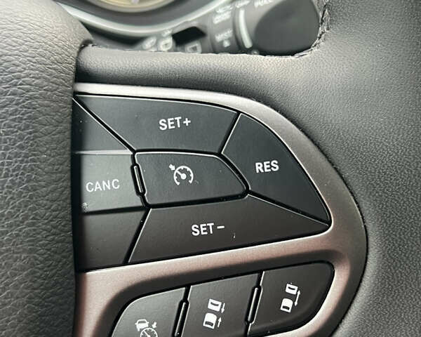 Джип Чероки 2022 в Одессе на Automoto.ua Белый Джип Чероки, объемом двигателя 2 л и пробегом 27 тыс. км за 23500 $, фото 17 на Automoto.ua