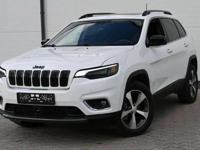 Белый Джип Чероки, объемом двигателя 3.2 л и пробегом 65 тыс. км за 12300 $, фото 2 на Automoto.ua