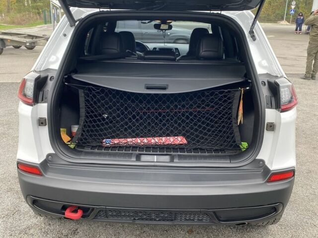 Джип Чероки 2022 в Чернигове на Automoto.ua Белый Джип Чероки, объемом двигателя 3.2 л и пробегом 97 тыс. км за 23000 $, фото 12 на Automoto.ua