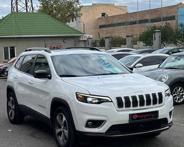 Джип Чероки 2022 в Одессе на Automoto.ua Белый Джип Чероки, объемом двигателя 2 л и пробегом 27 тыс. км за 23500 $, фото 3 на Automoto.ua