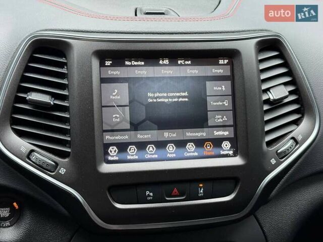 Белый Джип Чероки, объемом двигателя 3.24 л и пробегом 84 тыс. км за 24500 $, фото 44 на Automoto.ua