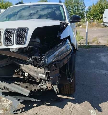 Білий Джип Cherokee, об'ємом двигуна 3.24 л та пробігом 97 тис. км за 11300 $, фото 30 на Automoto.ua