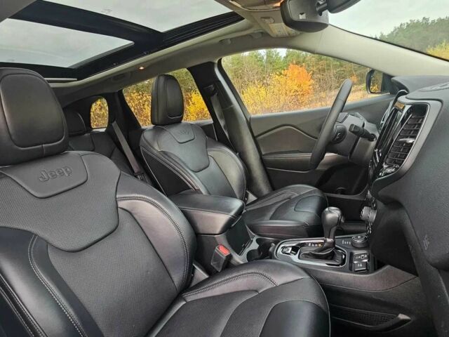 Белый Джип Чероки, объемом двигателя 3.2 л и пробегом 96 тыс. км за 13200 $, фото 16 на Automoto.ua