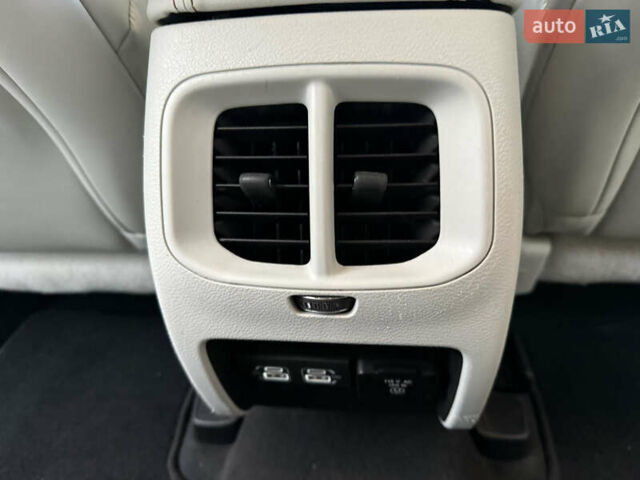 Белый Джип Чероки, объемом двигателя 3.24 л и пробегом 73 тыс. км за 18500 $, фото 71 на Automoto.ua