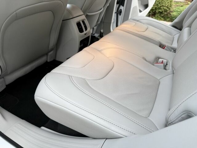 Белый Джип Чероки, объемом двигателя 3.2 л и пробегом 70 тыс. км за 17500 $, фото 12 на Automoto.ua