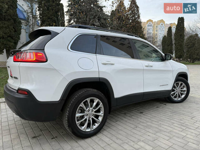 Белый Джип Чероки, объемом двигателя 3.24 л и пробегом 73 тыс. км за 18500 $, фото 42 на Automoto.ua