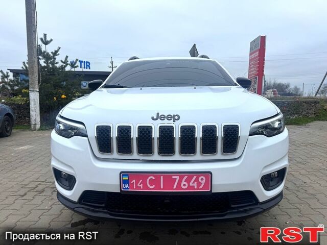 Білий Джип Cherokee, об'ємом двигуна 3.2 л та пробігом 75 тис. км за 26000 $, фото 7 на Automoto.ua