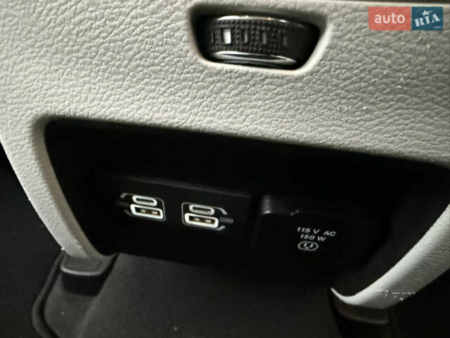 Белый Джип Чероки, объемом двигателя 3.24 л и пробегом 73 тыс. км за 18500 $, фото 70 на Automoto.ua