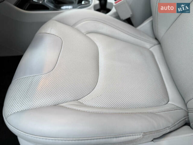 Белый Джип Чероки, объемом двигателя 3.24 л и пробегом 73 тыс. км за 18500 $, фото 90 на Automoto.ua