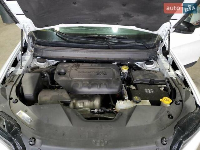 Білий Джип Cherokee, об'ємом двигуна 2.36 л та пробігом 79 тис. км за 6200 $, фото 11 на Automoto.ua