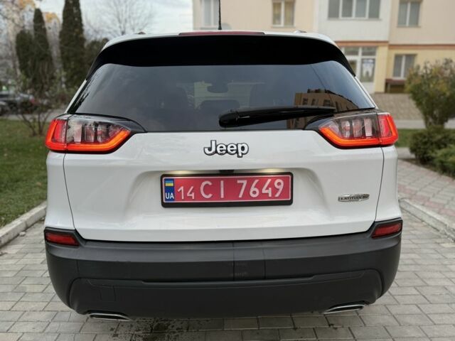 Белый Джип Чероки, объемом двигателя 3.2 л и пробегом 70 тыс. км за 17500 $, фото 4 на Automoto.ua