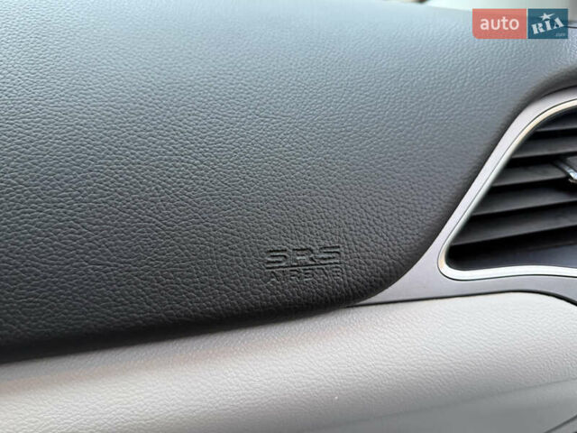 Белый Джип Чероки, объемом двигателя 3.24 л и пробегом 73 тыс. км за 18500 $, фото 78 на Automoto.ua