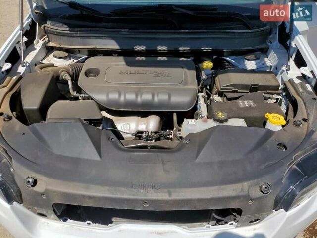 Білий Джип Cherokee, об'ємом двигуна 2.36 л та пробігом 91 тис. км за 8500 $, фото 10 на Automoto.ua