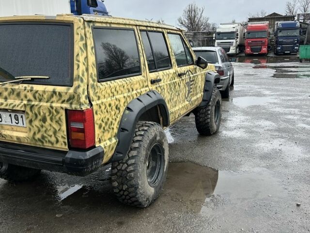 Бежевый Джип Чероки, объемом двигателя 0 л и пробегом 200 тыс. км за 1950 $, фото 4 на Automoto.ua