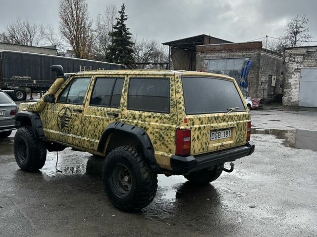 Бежевый Джип Чероки, объемом двигателя 0 л и пробегом 200 тыс. км за 1950 $, фото 2 на Automoto.ua