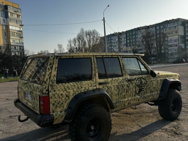 Бежевый Джип Чероки, объемом двигателя 2.1 л и пробегом 180 тыс. км за 2650 $, фото 1 на Automoto.ua