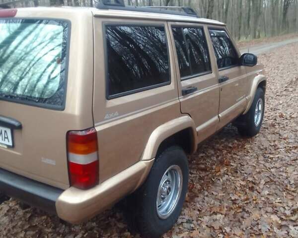 Бежевый Джип Чероки, объемом двигателя 2.5 л и пробегом 292 тыс. км за 5836 $, фото 11 на Automoto.ua