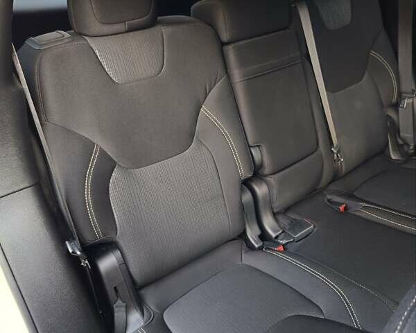 Бежевий Джип Cherokee, об'ємом двигуна 2.36 л та пробігом 95 тис. км за 14900 $, фото 12 на Automoto.ua