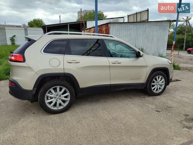 Бежевий Джип Cherokee, об'ємом двигуна 3.24 л та пробігом 99 тис. км за 11500 $, фото 24 на Automoto.ua