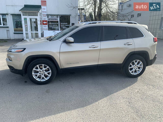 Бежевий Джип Cherokee, об'ємом двигуна 3.24 л та пробігом 140 тис. км за 14000 $, фото 29 на Automoto.ua