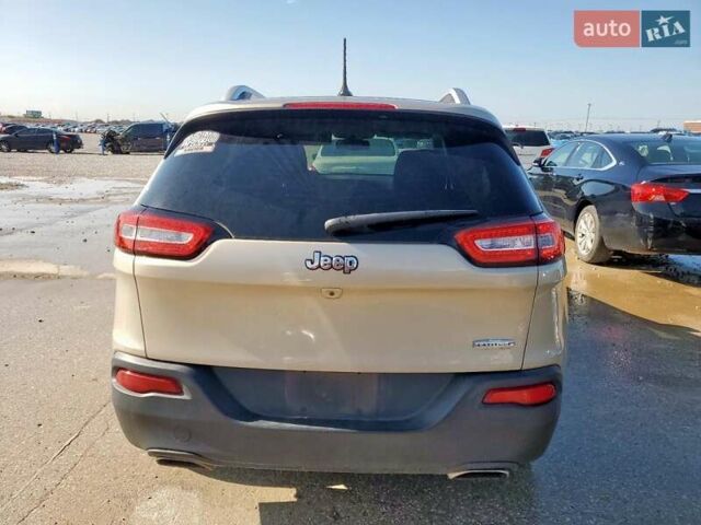 Бежевий Джип Cherokee, об'ємом двигуна 3.24 л та пробігом 88 тис. км за 1000 $, фото 5 на Automoto.ua