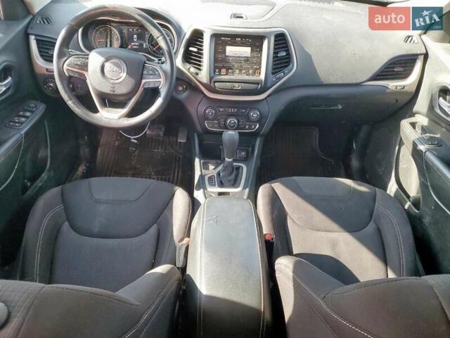 Бежевий Джип Cherokee, об'ємом двигуна 3.24 л та пробігом 88 тис. км за 1000 $, фото 7 на Automoto.ua